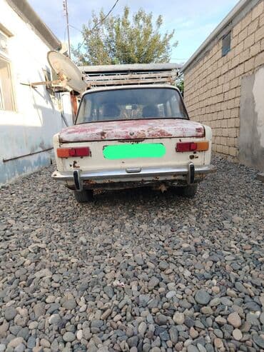 avtomat sürət qutusu: VAZ (LADA) 2101: 1.3 l | 1976 il 196569 km Sedan — 2