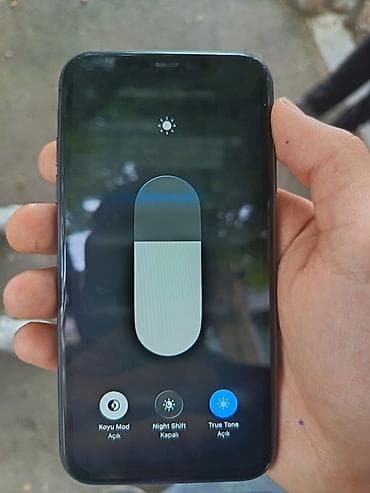 11 telefon: IPhone 11, Qara, Face ID — 3
