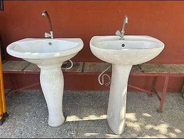 Duş şlanqları: Piyedestal tipli keramika əl-üz yuyan lavabolar – 2 ədəd - Material — 1