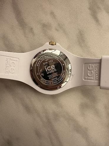 ag saat: İdman Saat dəsti — 2