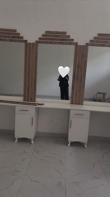 parca skaf: Satılır salon üçün mebel dəsti: 1 kreslo, 1 skamya, 1 jurnal masası — 6