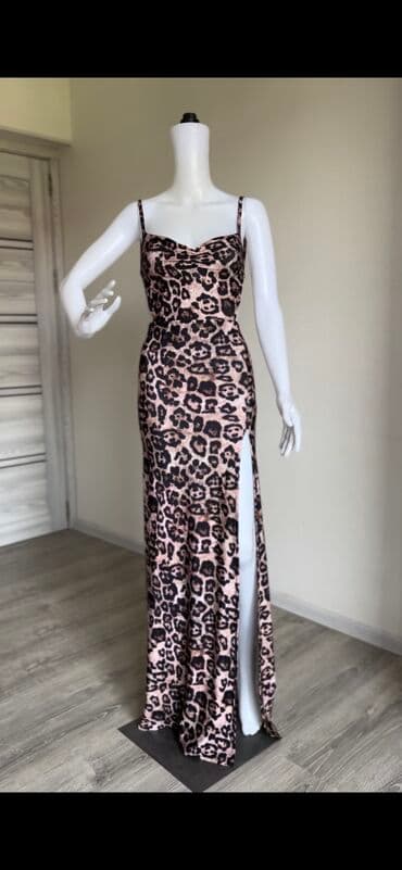 nostril qiymeti: Baha qiymete alinib. 1 defe geyinilib. Razmer "S" Elaqe ucun WhatsApp — 2