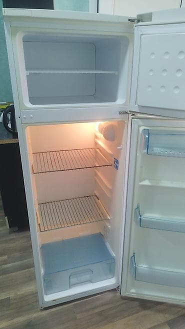 iphone 15 pro max islenmis: 2 qapılı Beko Soyuducu Satılır, rəng - Ağ, Təkərli — 2