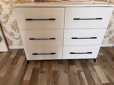 stolar: Ağ rəngli mebel dəsti: - 6 çekmeceli komod və 1 iş masası - Minimalist — 2