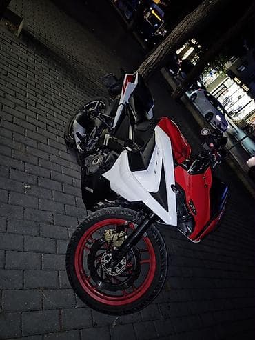 lider disk: Bajaj - Pulsar RS200, 200 sm3, 2022 il, 14000 km — 2