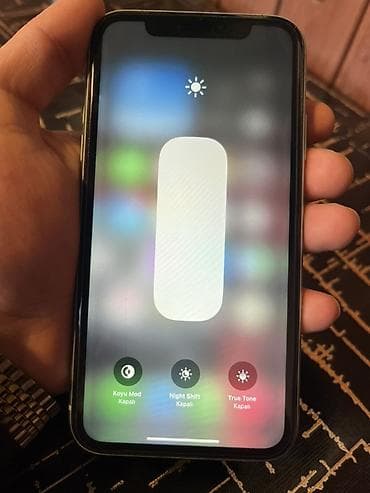 iphon 11 ikinci el: IPhone 11, 128 GB, Yaşıl, Zəmanət, Simsiz şarj, Face ID — 1