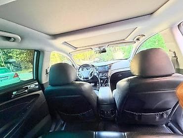 sud ceni: Hyundai Sonata: 2.4 l | 2010 il Sedan — 8