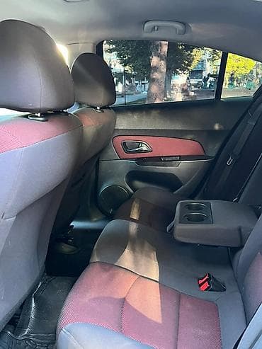 kia optima diffuser: Chevrolet Cruze sedan – gümüşü rəngdə, şəhər və tras üçün praktik və — 7