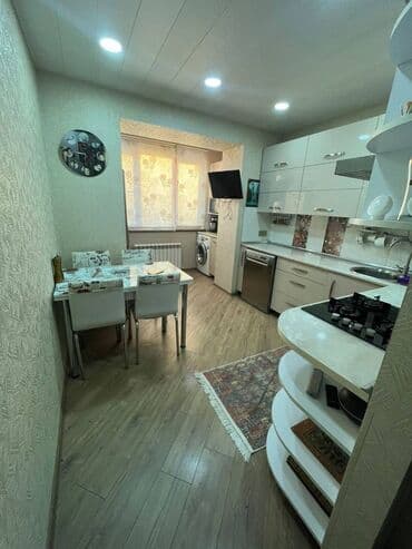 bina az kiraye evler 9 mkr: Bakı, 3 otaqlı, Köhnə tikili, m. Həzi Aslanov, 80 kv. m — 8