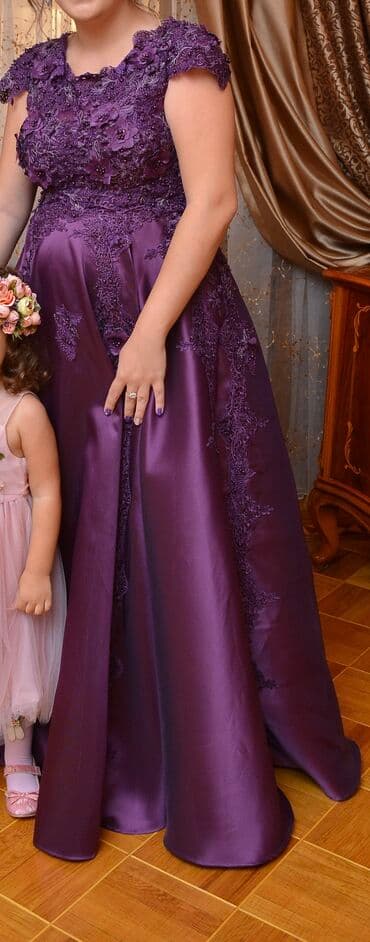 Словари: Sahil TC'dən 350 manata alınıb, yalnız 1cə dəfə geyinilib. Heç bir — 1