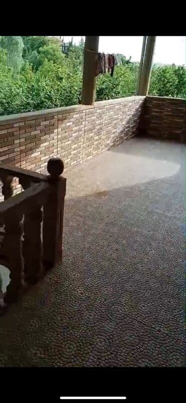 bağ yellencekleri: Şamaxı şəhəri çuxuryurd kəndi Yaşıl ağaclarla əhatələnmiş həyətyanı — 9