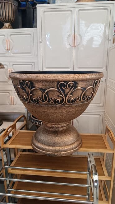 Boşqablar: Dibçək – Klassik Dizayn Qiymətlər: N1 – 18 AZN N2 – 37 AZN N3 – 50 — 7