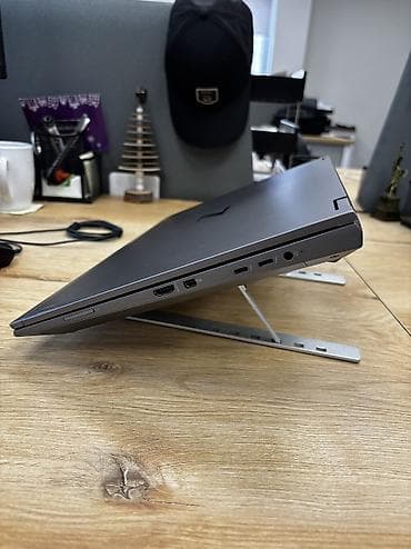 intel core i: HP ZBook, 15.6 ", Intel Core i7, 1 TB — 7