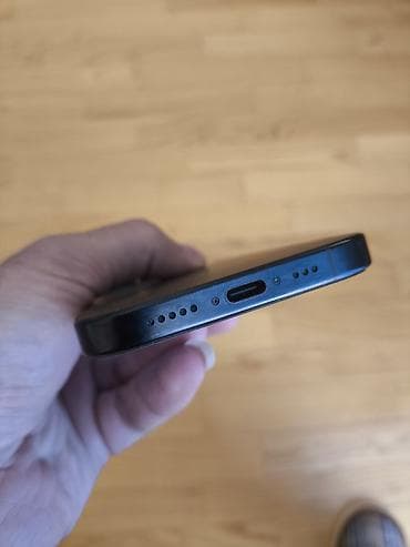 iphone 8 gəncə: IPhone 16 Pro, 128 GB, Qara, Simsiz şarj — 2