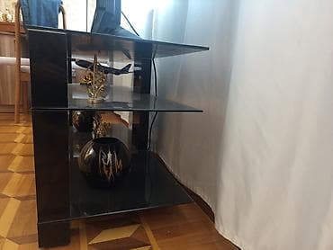 Şüşə TV tumbası – qara rəng, 3 mərtəbəli - Material: qalın temperli — 2