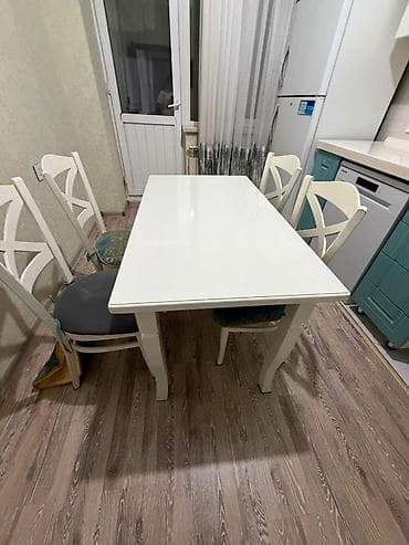 Mətbəx masa desdi 150 azn.Unvan Abşeron gencler şəhərciyin (Gülü) E — 1