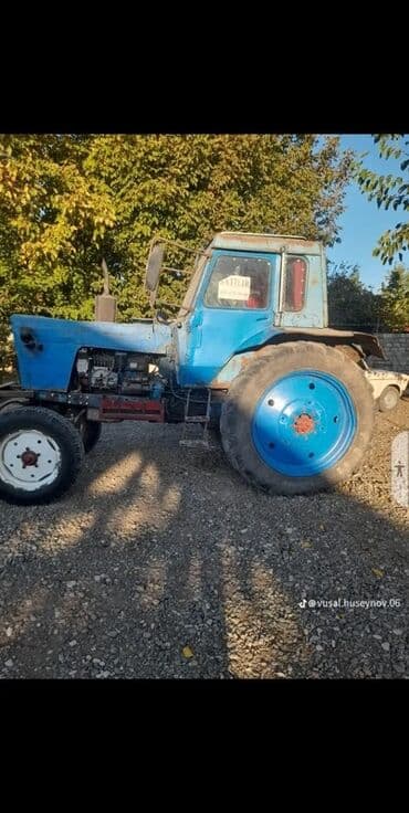 sürücülük vəsiqəsi tələb etməyən motosiklet: Mavi rəngli təkərli traktor - Kabinli, ön qoruyucu şüşə və yan — 4