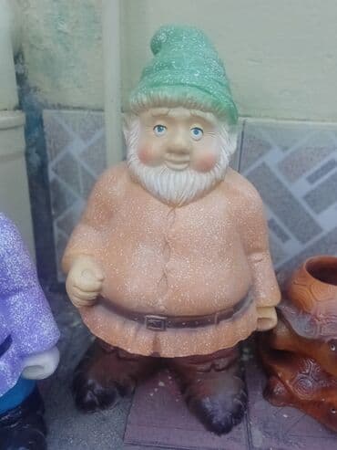 vadalaska türkçe ne demek: KERAMIK GÜL QABLAR və DEKOR hamisi maya qiyməə 12 manatdan 55 manata — 5