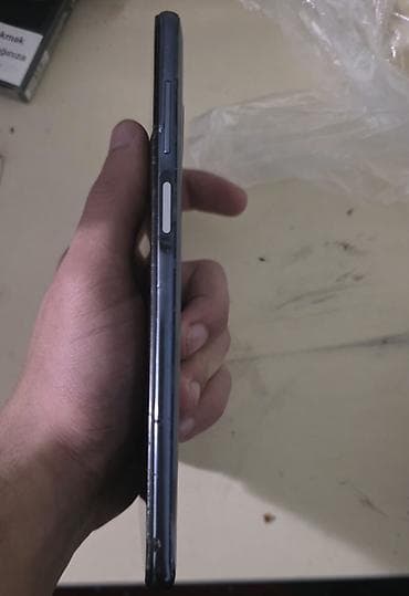 iphone 11 pro max plata: Satlır 145deyilir reyal alıcıya endirim olunacaq zavod telfondu — 2
