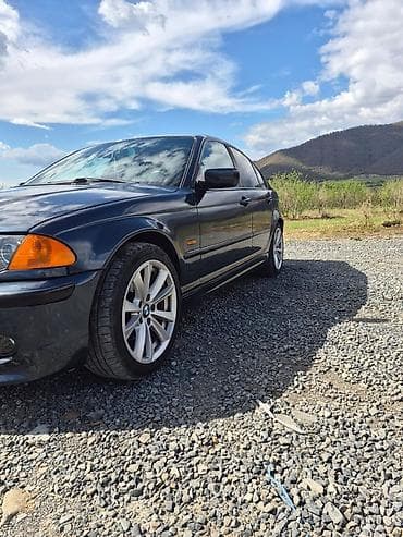 Model 320 3cü seriya 1999 il 2,5 L/192 a.g Benzin Yürüş 370000 km