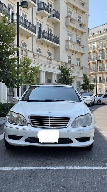 pres: Mercedes-Benz S-Class: 5.5 l | 2004 il Sedan — 2