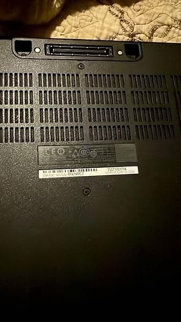 dell: Dell noutbuku (qara rəngdə, Dell loqolu korpus) Xüsusiyyətlər və — 1