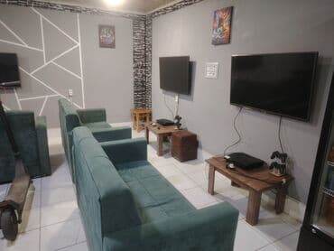 PS3 (Sony PlayStation 3): PlayStation oyun zalı – tam avadanlıqla - Bir neçə oyun guşəsi: hər — 3