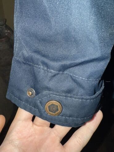 Köynəklər: COLIN’S kişi parkası – L ölçü - Rəng: tünd göy (daxili astar: qəhvəyi) — 8