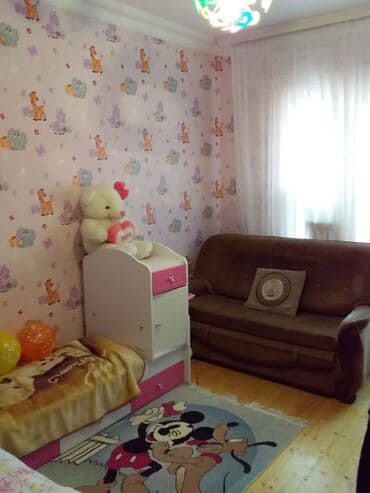 şamaxıda evlərin satışı: Bakı, 4 otaqlı, Köhnə tikili, m. Memar Əcəmi, 82 kv. m — 9