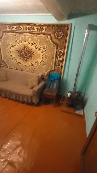 mini evler: Inşahatçilar metrosuna 2 deqiqelik yolda. ev satilir. qiymeti 65000 — 7