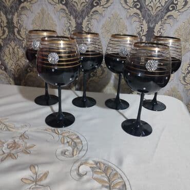 Qədəhlər, rəng - Qara, Şüşə, İtaliya — 2