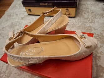 givenchy l interdit qiymeti sabina: Yay yaz aylarında rahat pasanoska.Razmeri 38.Qiymeti 40manat — 2