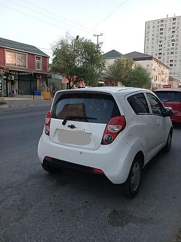 vaz 2107 panel: Chevrolet Spark, ağ rəng, ideal vəziyyətdə xanm maşını olub, ili — 5