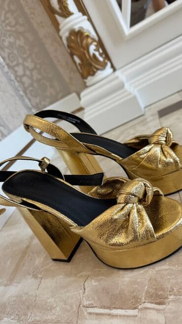 Yeni kimidir .bir defe geyinilib — 2