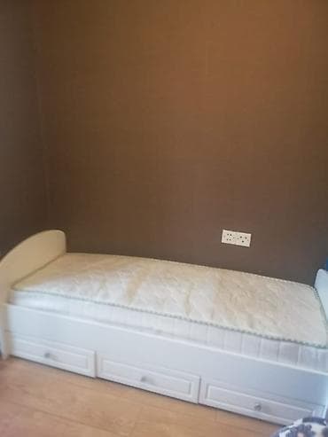 bewik: Oğlan və qız üçün, Dördbucaq, Beşik, Dəstsiz, Matras ilə, Yellənmə mexanizmsiz — 2