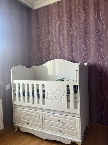 Beşiklər: Oğlan və qız üçün, Yeni, Dördbucaq, Beşik, Dəstsiz, Matrassız, Yellənmə mexanizm ilə — 2