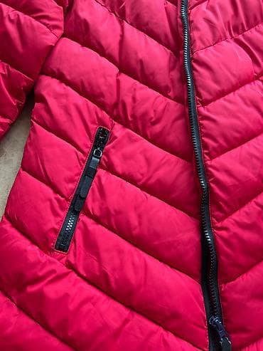 Qadın geyimləri: Qadın üçün qırmızı şişmə qış gödəkçəsi - Parlaq qırmızı rəng — 9