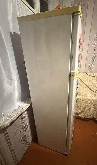 printer satilir: Soyuducu, iki qapılı (yuxarıda dondurucu, aşağıda soyutma bölməsi) — 1