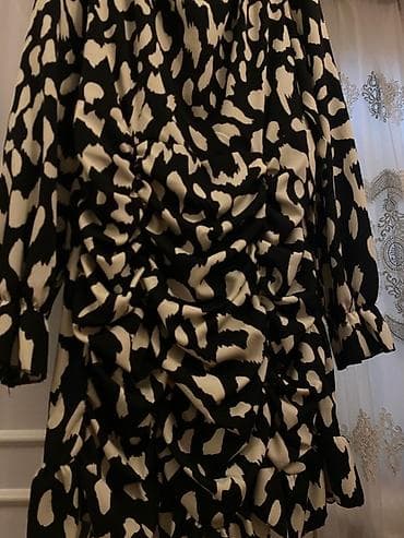 gence geyim: Qadın geyimi – naxışlı mini don - Dizayn: Qara fon üzərində krem-ağ — 3