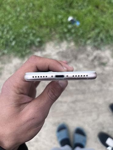 iphone 7 aux: IPhone 8, 64 GB, Qızılı, Qırıq — 6