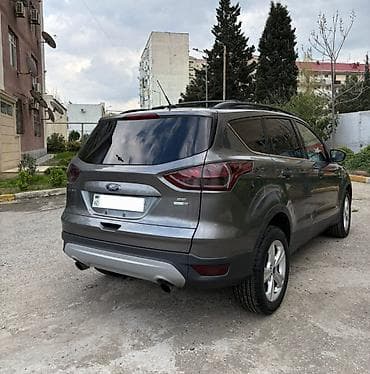 Ford Escape: 1.6 l | 2013 il 246000 km Ofrouder/SUV — 2