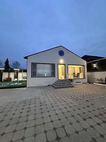 270 kv. m, 4 otaqlı, Kombi, Qaz, İşıq — 2