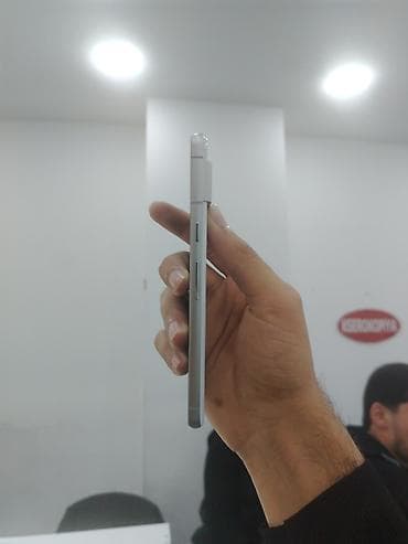 xiaomi poco m3: Google Pixel 7a, 128 GB, rəng - Ağ, Barmaq izi — 3