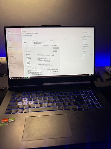 компьютерный монитор: ASUS ROG Strix oyun noutbuku Texniki xüsusiyyətlər: - Prosessor: AMD — 7