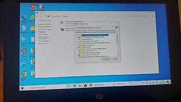 compaq notebook: Zaryatka 2 saat saxlayir ustunde adaptir canta ve mousda verilir tam — 7