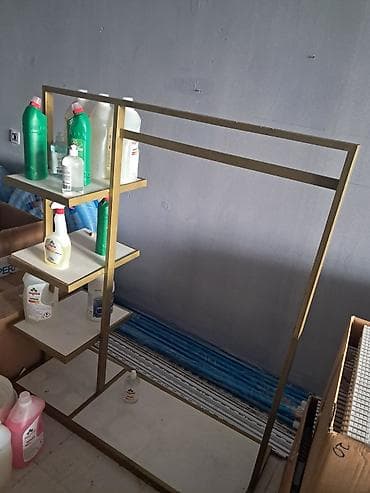 Hazır biznes: Metal karkaslı vitrin/stend - Mağaza və şourumlar üçün nümayiş stendi — 1