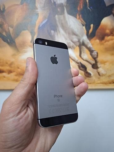 ayfon 16 e: IPhone SE, 32 GB, Qara, Barmaq izi — 5