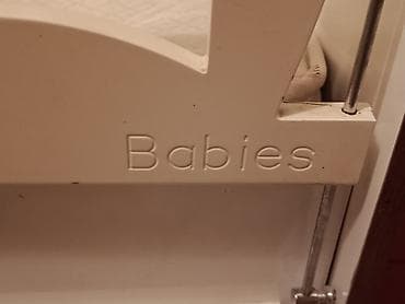 ucuz qapılar: Oğlan və qız üçün, Dördbucaq, Beşik, Dəstsiz, Matras ilə, Yellənmə mexanizm ilə — 2