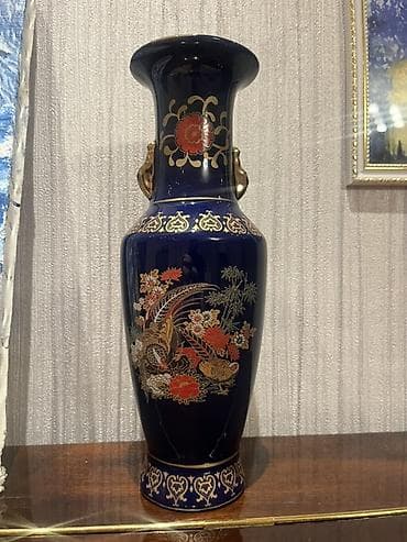 bagema guldan: Bir vaza, Keramika — 3