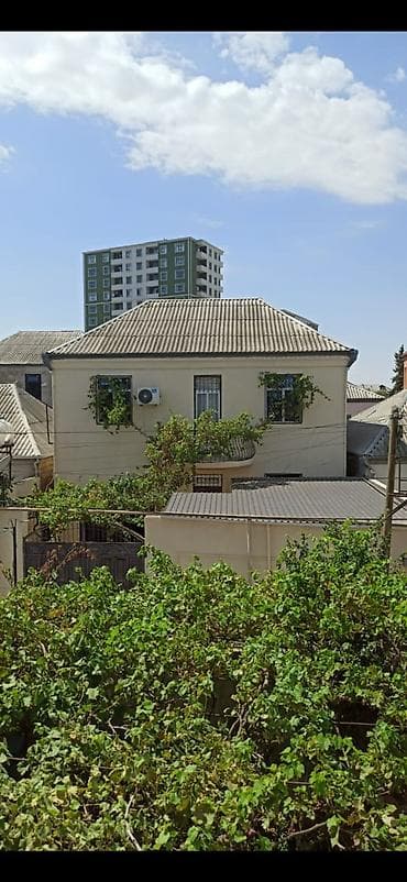 Mənzillər: 210 kv. m, 5 otaqlı — 1